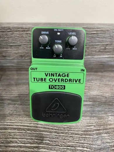 Behringer - TO800